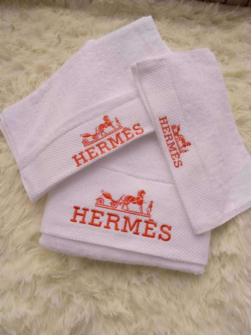 Khăn dùng Hermes màu trắng