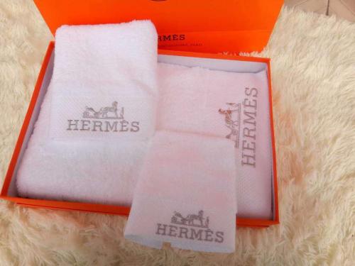 Khăn dùng Hermes màu trắng